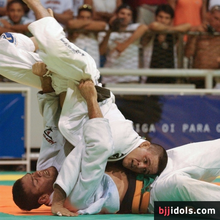 Rolls Gracie [Por Romero Jacaré] 